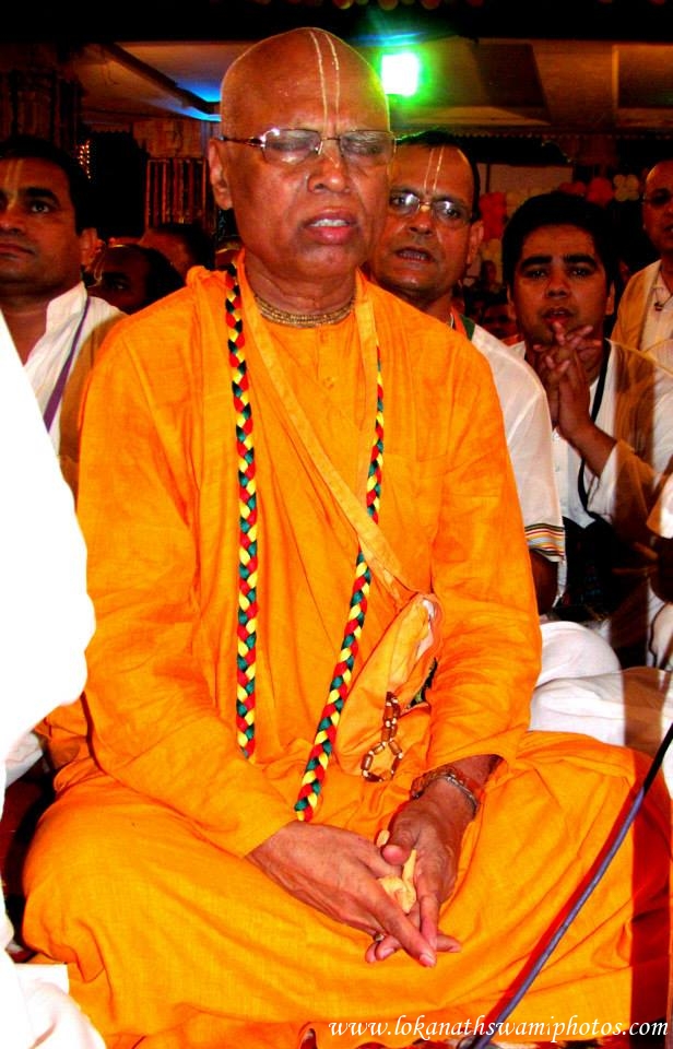 Lokanath Swami Celebrates Janmashtami at ISKCON Noida-2013