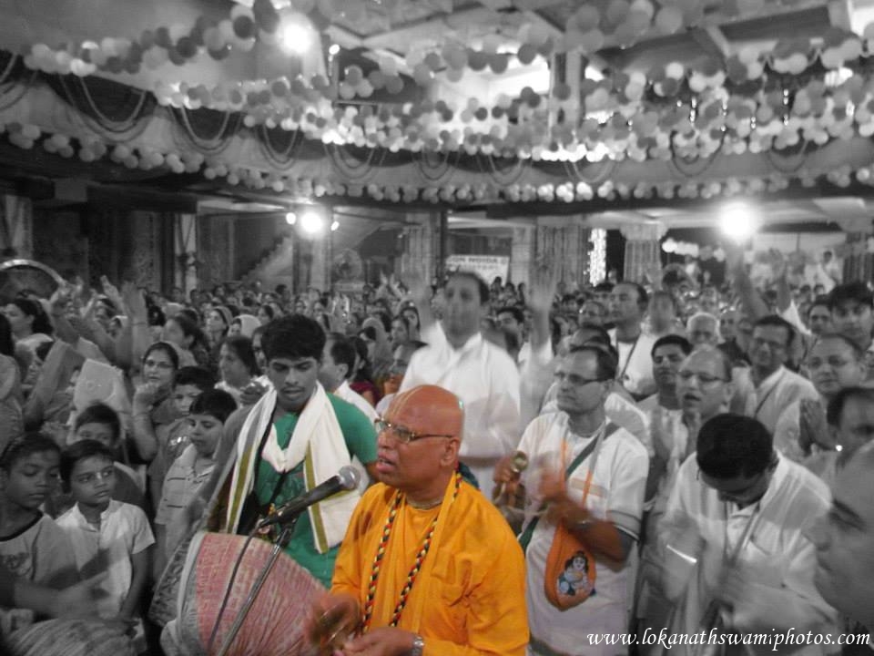Lokanath Swami Celebrates Janmashtami at ISKCON Noida-2013